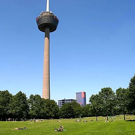 Weltempfaenger Backpacker Kolín nad Rýnem