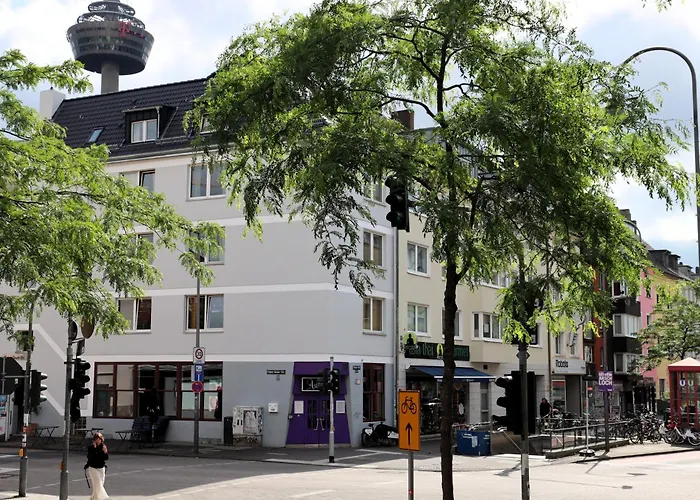 Weltempfaenger Backpacker * Colonia